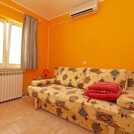 Apartment Neven 810