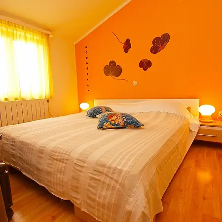 Apartment Neven 810